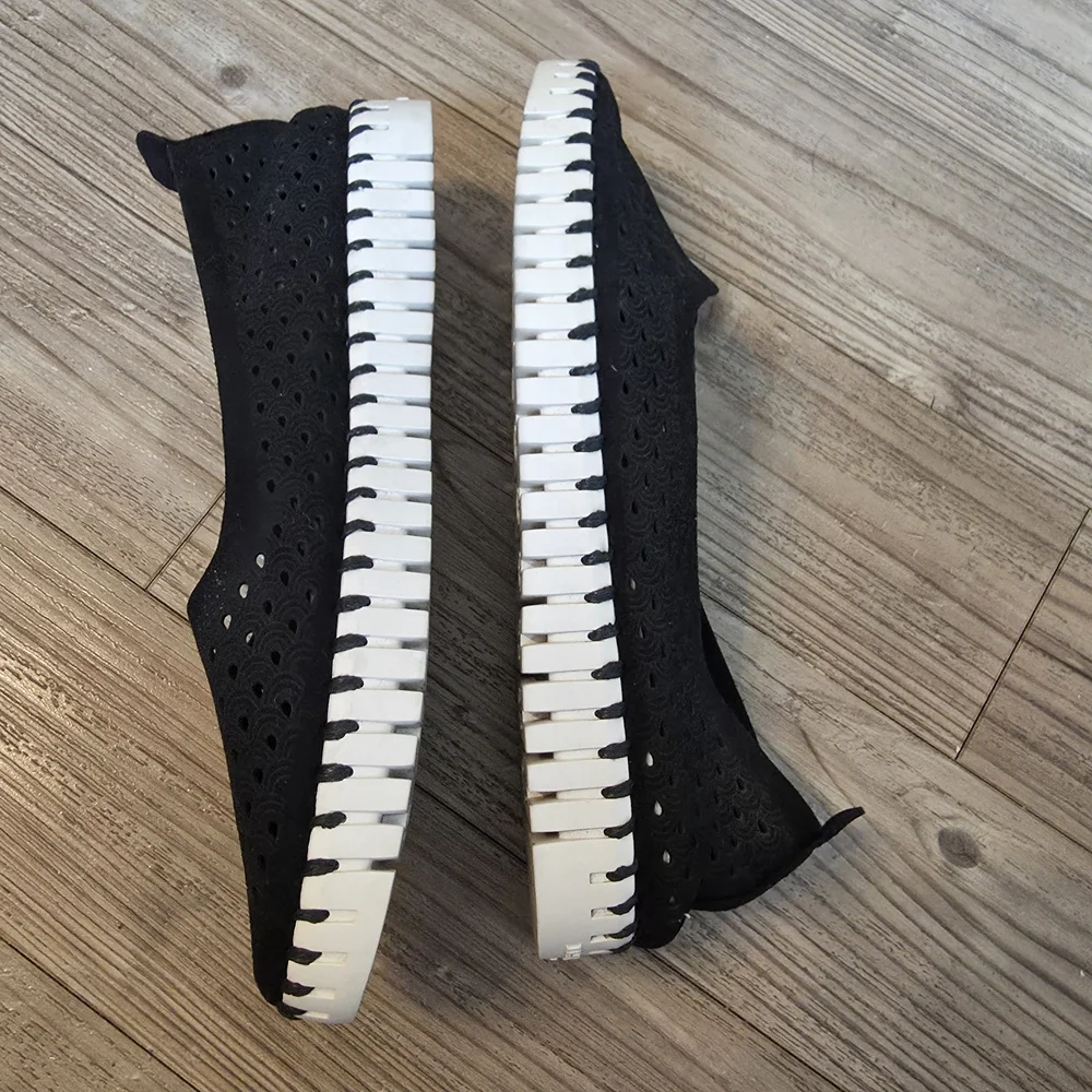 Ilse Jacobsen Black Laser-Cut Slip-On Flats with White Trim - Picture 5 of 8